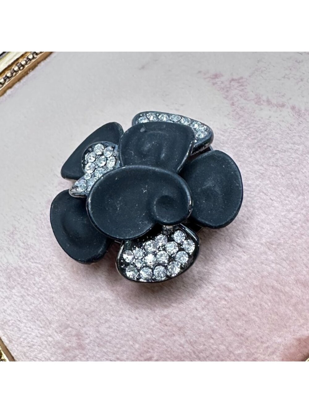 Black Matte Flower Scarf Clip With Crystal Accents Vintage Style - Picture 6 of 10